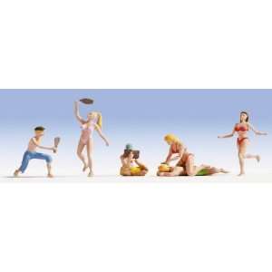 H0 FIGURES BATHING Toys & Games