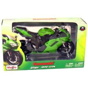   12 Scale Motorcycle Kawasaki Ninja ZX 6R (Green). Toys & Games