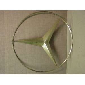   24in Diameter Mercedes 3 Pointed Insignia Display 