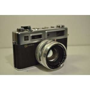 YASHICA Electro 35 Film Camera with Leather Case, 45mm Yashinon DX 