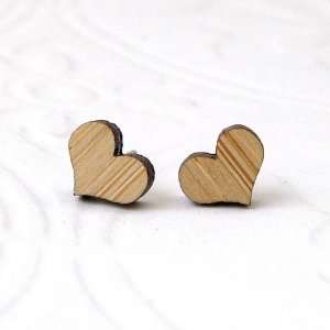  Little Bamboo Heart Studly Stud Earrings Toys & Games