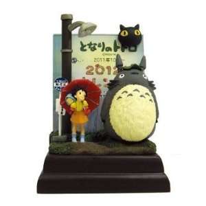 My Neighbor Totoro Wait at Bus Stop in a Rainy Day 2012 Figure Desk 