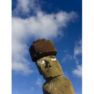  Chile, Rapa Nui, Easter Island, Moai Statue Ahu Ko Te Riku 