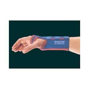  FREEDOM USA Short Wrist Support   Right, X Small Health 