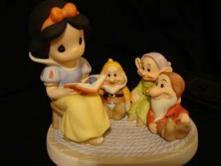 Precious Moments Disney Showcase Snow White & Dwarfs  