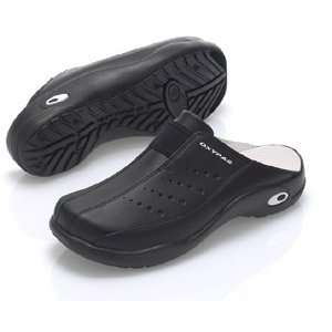  Oxypas Jade Slip on Nursing clog shoe, color Black, size 