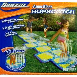  WATER GAME   HOPSCOTCH   AQUA BLAST Toys & Games