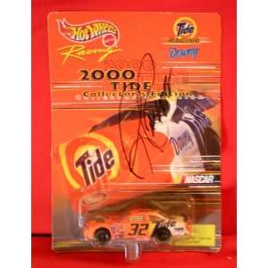  Hot Wheels Racing Car #32 Autographed By Ricky Craven 