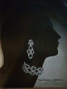 1970 Van Cleef & Arpels Jewelry Necklace Earrings Ad  