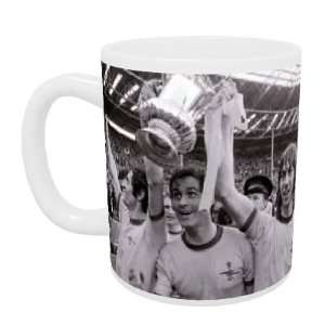  Arsenal team celebrate FA cup final win over   Mug 