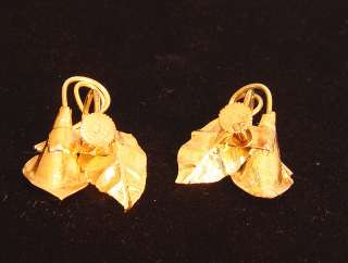 Ladies 9K Solid Yellow Gold Orchid F.W. Pearl Earrings  