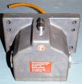 EUCHNER 2 Position Limit Switch RGBF02 D12 514 _ 10 AMP  
