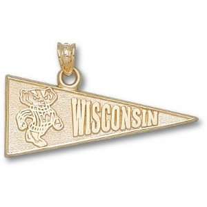  Wisconsin Badgers 10K Gold Bucky Pennant Pendant Sports 
