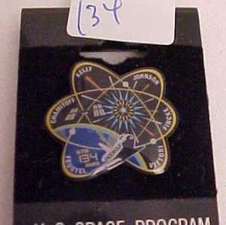 SHUTTLE MISSION PINS NEW ON CARD STS #134  1 INCH GS11025  
