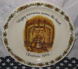 HOLLY HOBBIE 1972 Christmas Commemorative Plate  