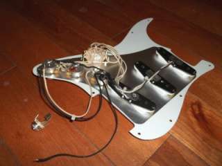 ® Custom Shop `54 Stratocaster White Pearloid PreWired Pickguard 