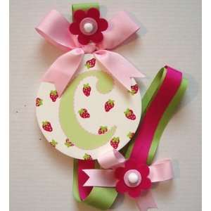   painted round wall letter hair bow holder   strawberry