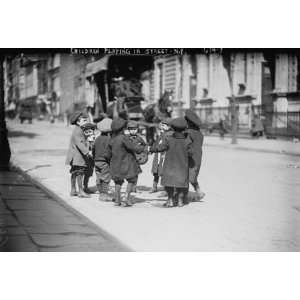  4/2/09. photo Children playing in street, New York