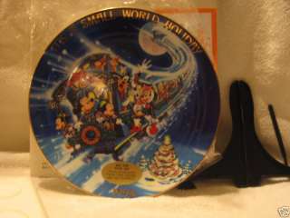 Disney,Its a Small World Holiday 1994 Christmas Plate  