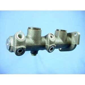   Qualitee International Parts 66 56 040 New Master Cylinder Automotive