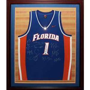 com 2007 Florida Gators Team Autographed (with Billy Donovan) Florida 