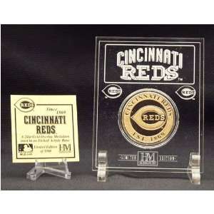  Cincinnati Reds 24KT Gold Coin in Archival Etched Acrylic 