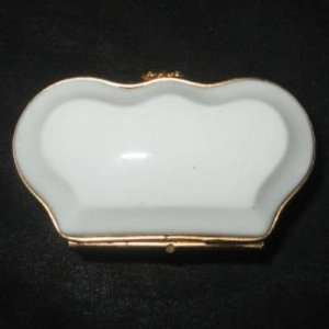  Chamart Limoges Porcelain Hinged White Scalloped Box Crown 