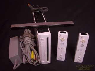 NINTENDO Wii Console w Accessories ~ 004549688026  