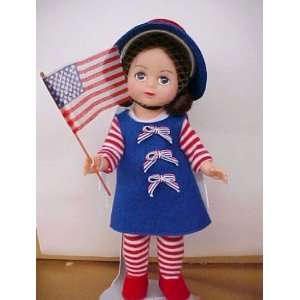    MADAME ALEXANDER DOLL WAVING THE FLAG MAGGIE 8 Toys & Games
