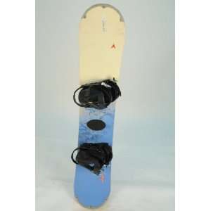 Used Dynastar Definitive Snowboard with New Medium Bindings 146cm B 