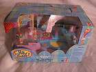 BRAND NEW IN BOX SEALED   VINTAGE POLLY POCKET GYM PLAY SET 1999
