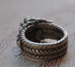 Vintage Ethnic Yemen middle eastern Bedouin Silver Ring  