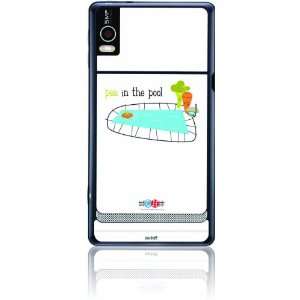   Skin for DROID 2   Pea in the Pool Cell Phones & Accessories