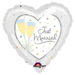   Wedding Balloons   18 Just Married Toasting Glass Toys & Games