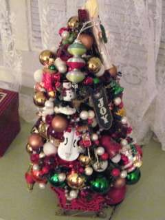   Lit Decorated w 100s of VINTAGE ORNAMENTS Table CHRISTMAS TREE  