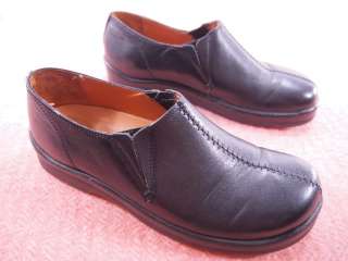 FOOTPRINTS Womens Leather Split toe Shoes Slip ons 39 US 8 N  