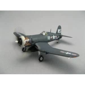    F Toys 1/144 (3a) Vought F4U 4 Corsair (VMFA 323) Toys & Games