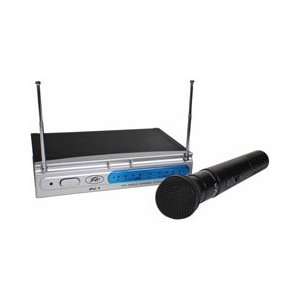  Peavey PV 1 UHF Handheld Wireless Microphone System 