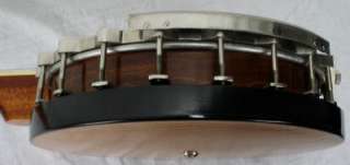   64 Framus 5 String Long Neck Closed Back 30 Scale Banjo  