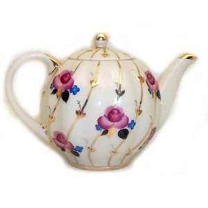  Antique Roses Teapot   Lomonosov
