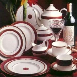  Spode Bordeaux 5 Piece Place Setting