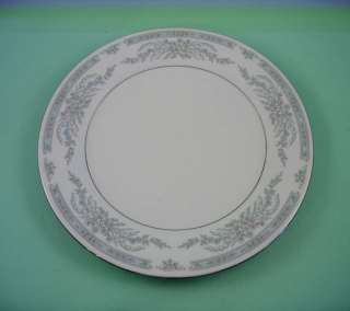 Crown Ming Fine China Dinner Plate Pattern Diana  