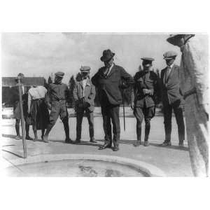 President Warren G. Harding with others looking into Handkerchief Pool 