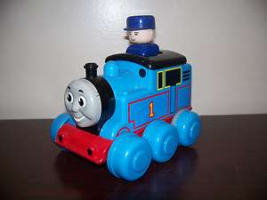 THOMAS THE TANK ENGINE TRAIN PUSH AND GO TOMY  