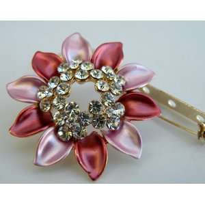 Fashion Clip On Pin,Scarf Ring & Brooch Water Crystal  Gold Metallic 