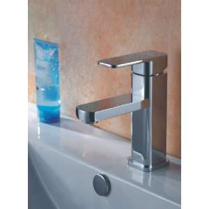 Single Handle Bathroom Sink Faucet with Single Hole Installation 