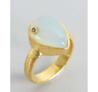 Wendy Mink gold stone teardrop daimond detail ring