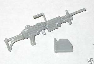 M249 SAW & Ammo Case GRAY (1)   118 Scale Weapons  